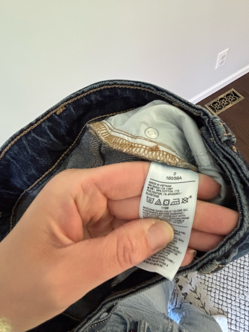 Old Navy Dark Wash Raw Hem OG Ankle Straight Jean Size 0 NWT - Picture 4 of 14